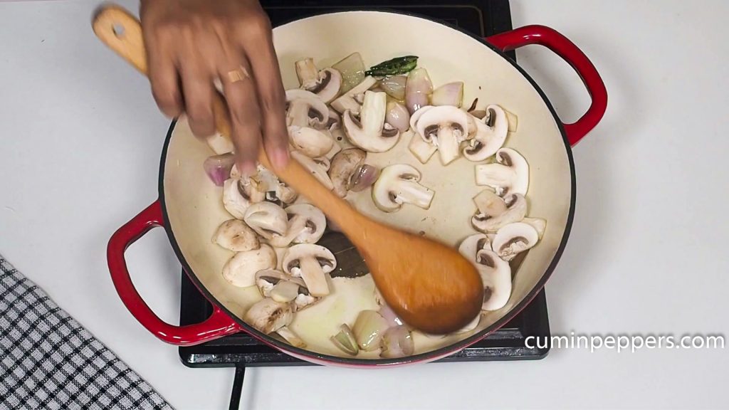 mushroom kulambu | mushroom curry