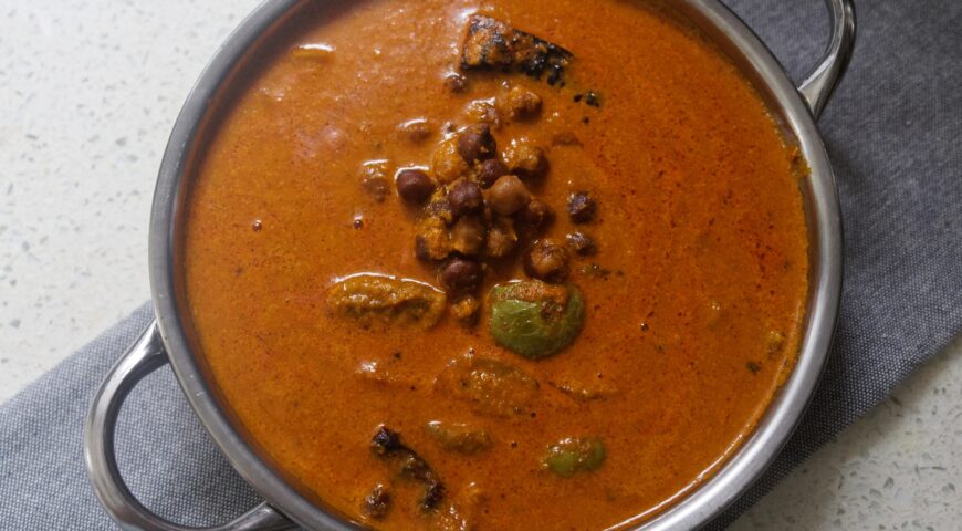 curry recipe easy | kondakadalai puli kulambu | chana curry | kala chana curry